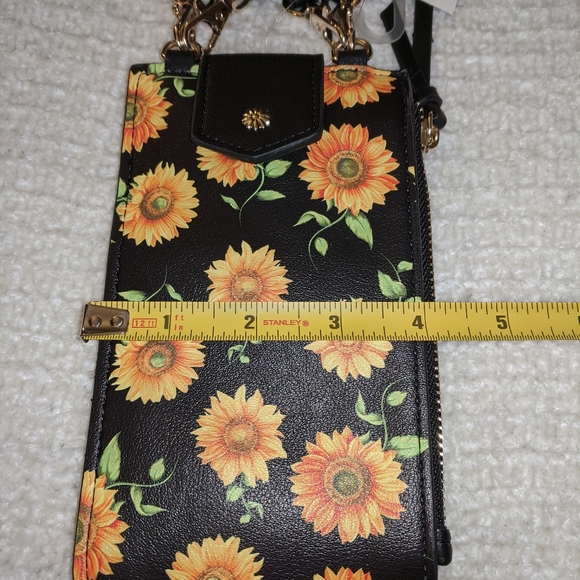 NWT! 🌻 Sunflower Crossbody Bag w/ Touchscreen - Picture 12 of 12